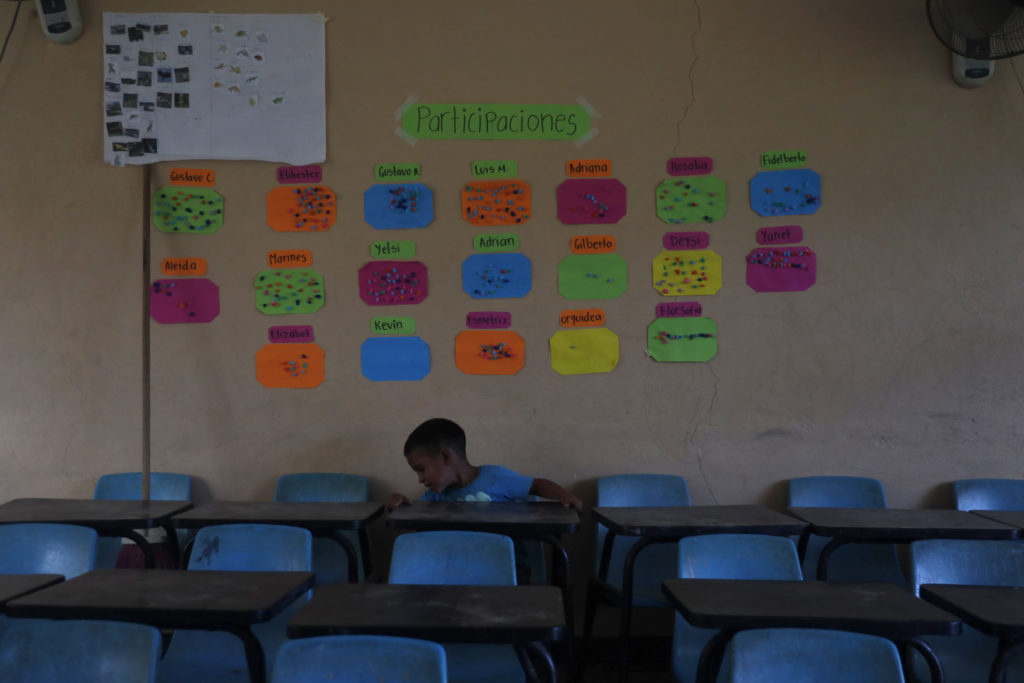 Educación negada en la Montaña: la niñez de Llano de la Rana