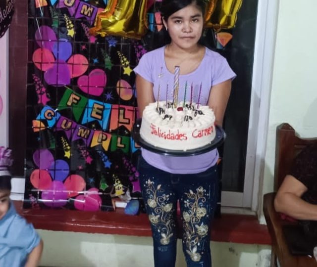 Familiares de la niña Carmen Rodríguez Castro no han podido localizarla desde el huracán Otis en Acapulco