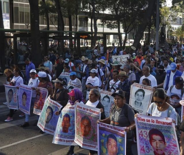 La verdad sobre los 43 en una encrucijada