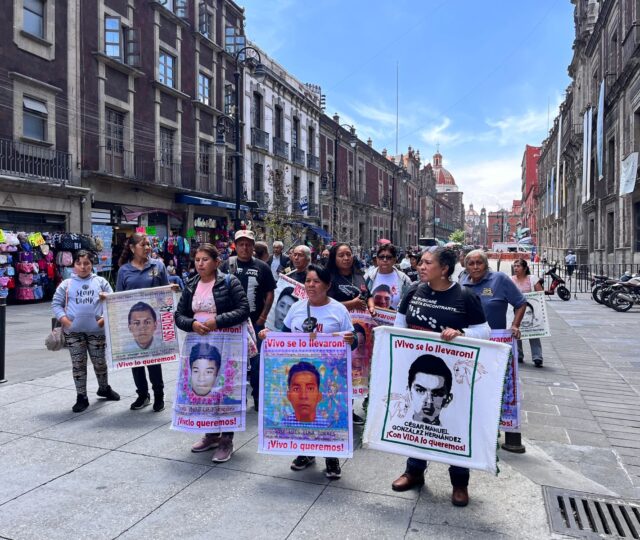 AMLO sin avances en el caso Ayotzinapa