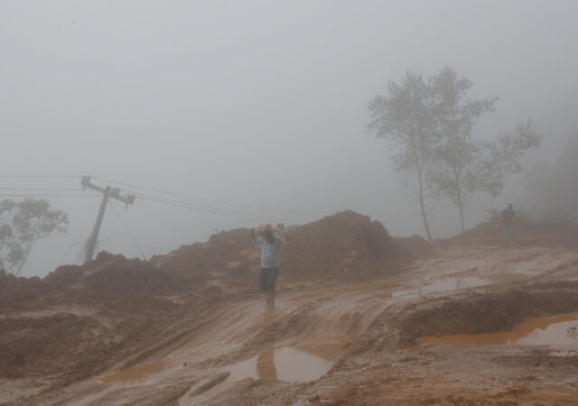 Emergencia en la quebrada Montaña por el huracán John