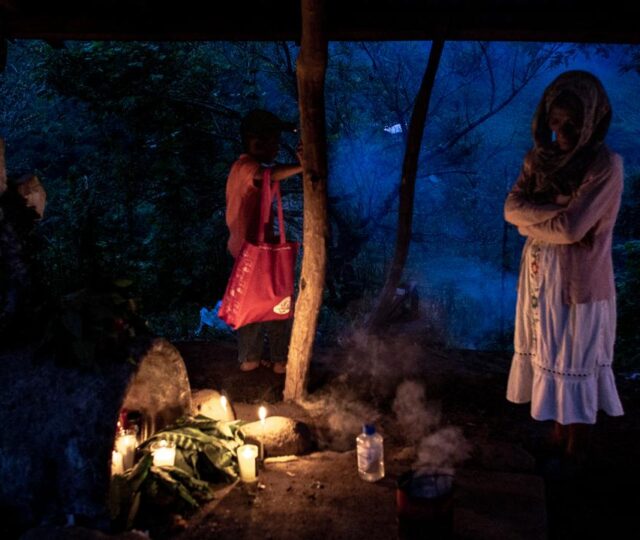 Muthálo’ numu mbaa xu’kuèn numu a’gò - jùba/ Defender el territorio y mujer - tierra