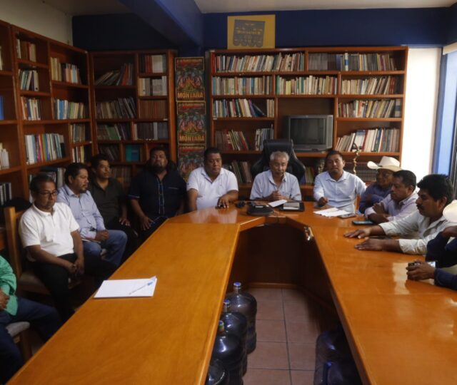 Autoridades comunitarias de Tilapa exigen al gobierno estatal la reubicación de familias en alto riesgo en la Montaña de Guerrero