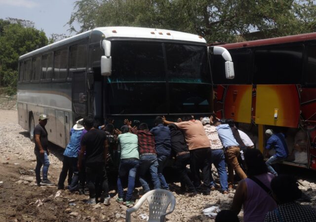 Entre la violencia y la pobreza, familias jornaleras de la Montaña migran a Chihuahua