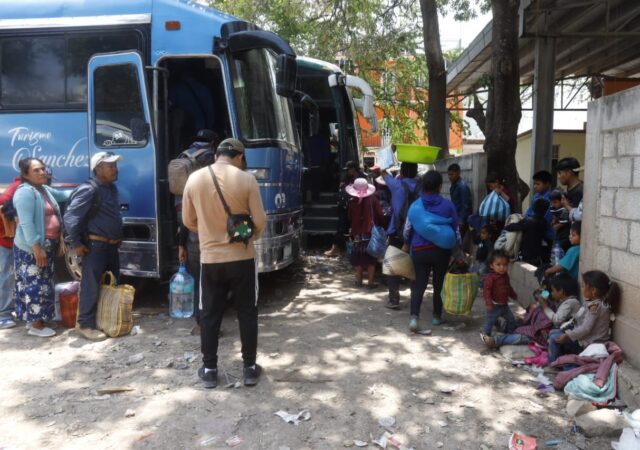 El vuelo de 75 niñas y niños de la Montaña a los campos agrícolas para cosechar esperanza