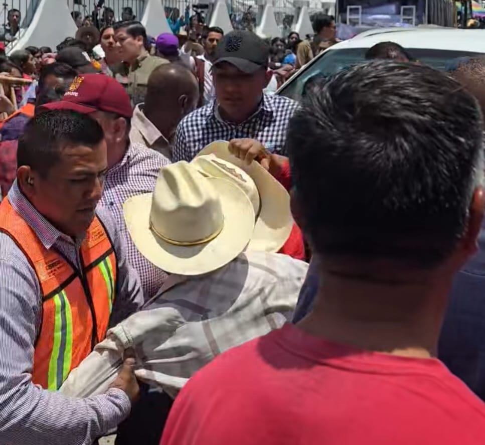 Las vallas del desprecio
