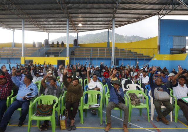 Los pueblos tejen la justicia comunitaria entre las adversidades 