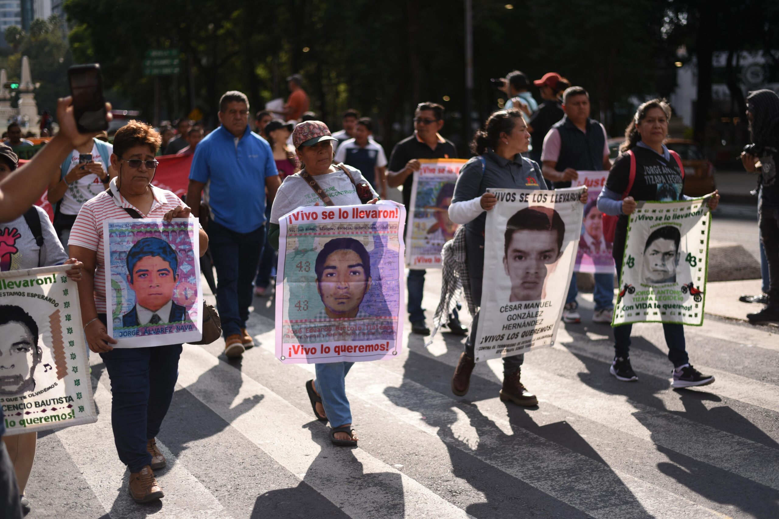 ¿Hasta cuándo el gobierno va a encontrar a nuestros 43 hijos?