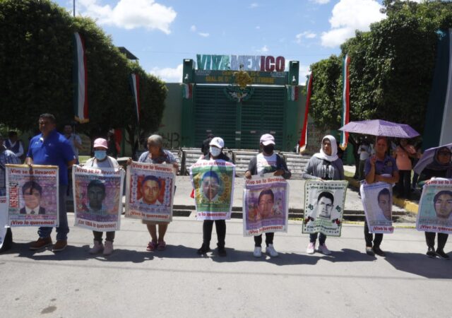 El ojo que vio a los 43: el ejército